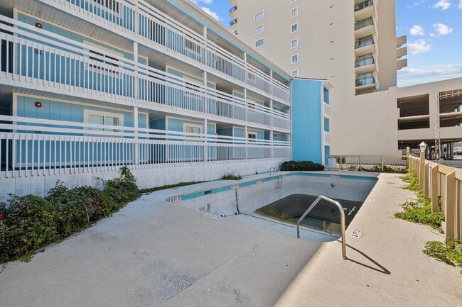 941 S Ocean Blvd