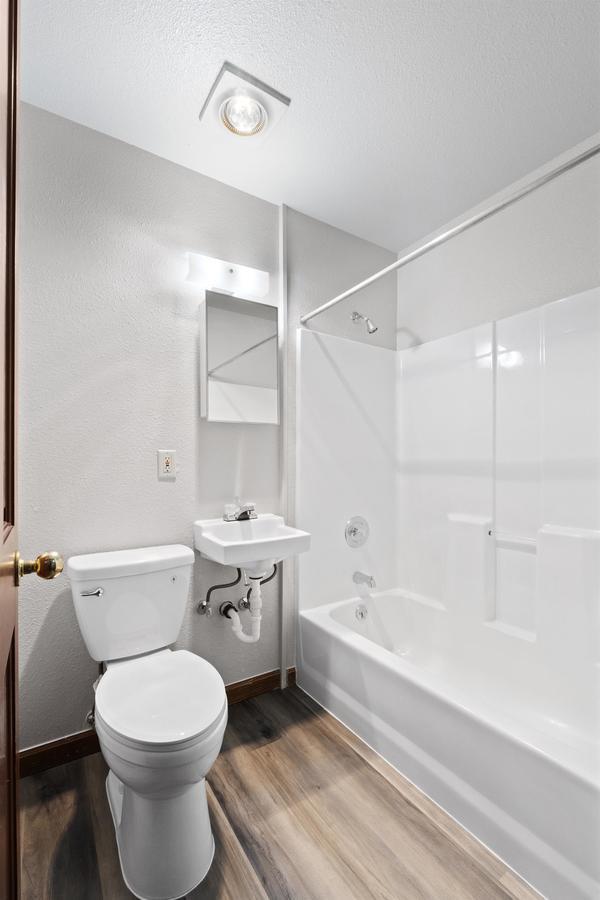 403 Garfield St S Apartment Unit 8 Parkland, WA