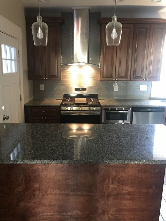 Photo - 3 BR, 1 Bath Townhouse - Lawrenceville - TOTALLY UPDATED!