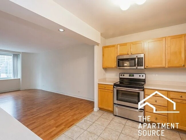 Photo - 211 E Ohio St Unidad 1909