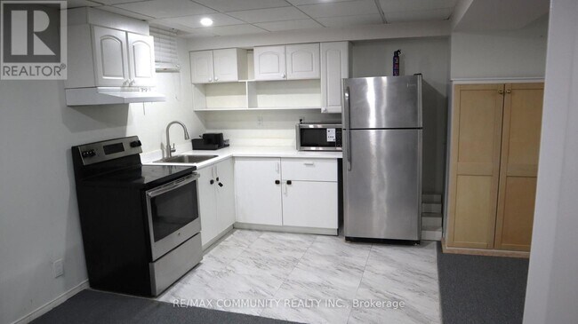 Photo - 1556 Dellbrook Ave