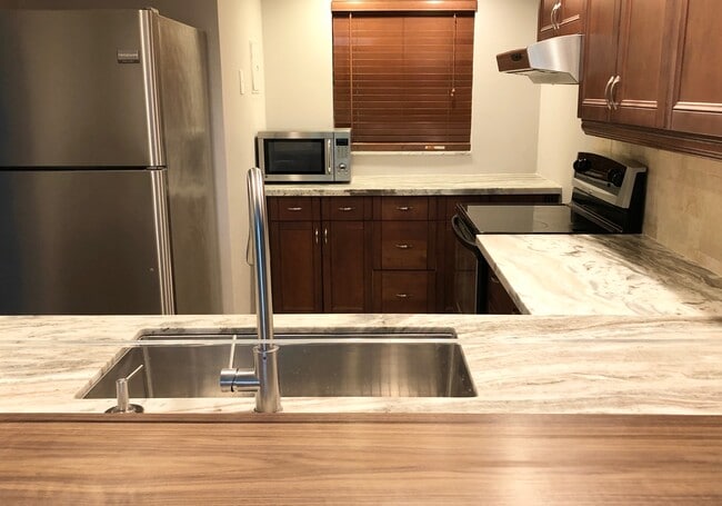 Photo - 9230 Lagoon Pl Unit 302