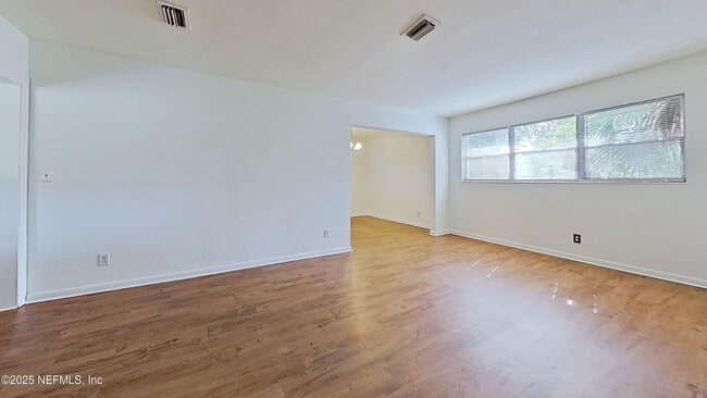 Photo - 2131 Goltare Dr