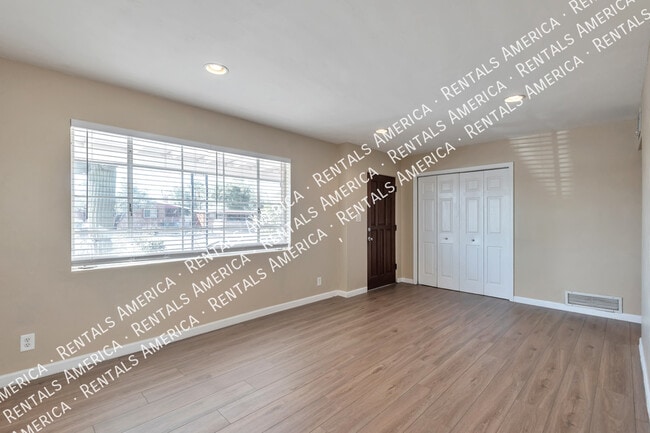 2606 N Tyndall Ave