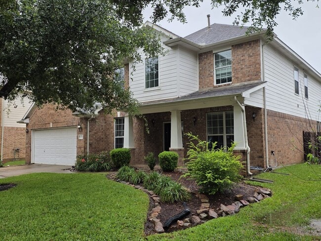 Building Photo - 18006 Barton Ridge Ln