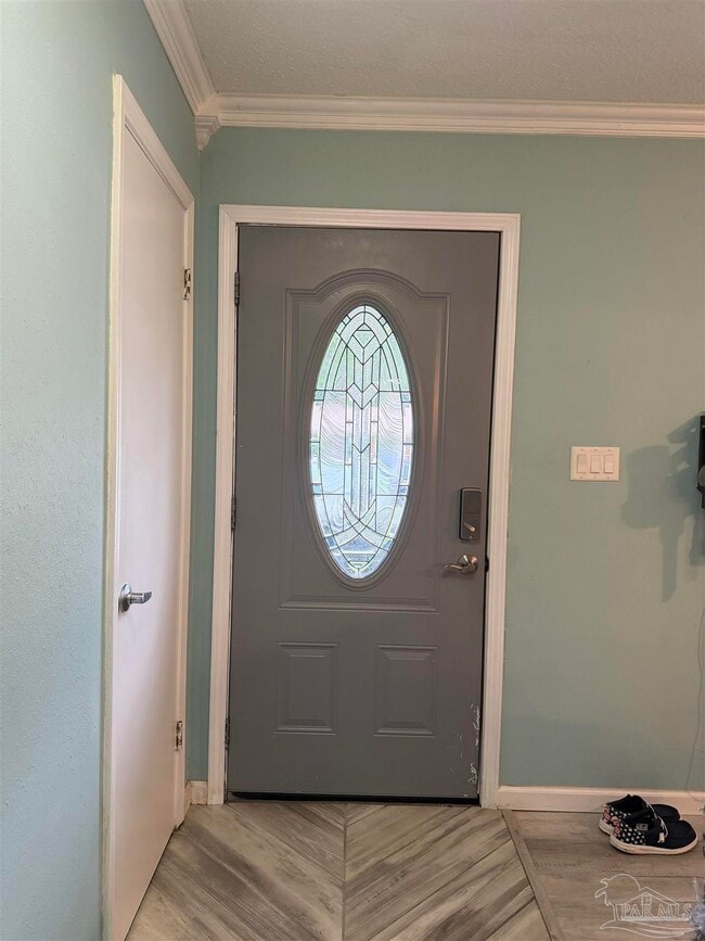 Photo - 8108 Ridgefield Rd