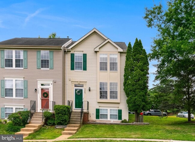 Photo - 43281 Railstop Terrace Townhome