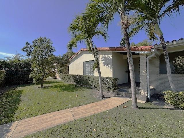 Building Photo - 3400 S Le Jeune Rd