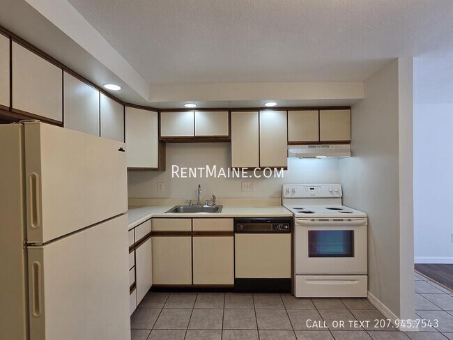 Photo - 20 Tall Pines Dr Unit 8