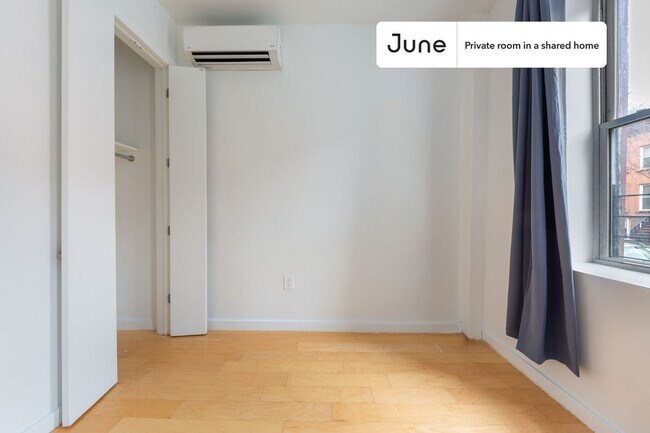 Photo - Room in Shared 4 bed/2 bath home Unidad D