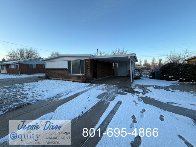 Building Photo - 364 Ann St