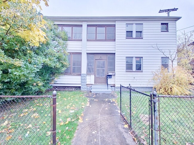 Building Photo - 4321 Storer Ave Unit Lower