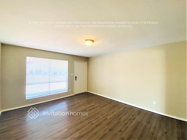 Photo - 2576 E Commonwealth Cir