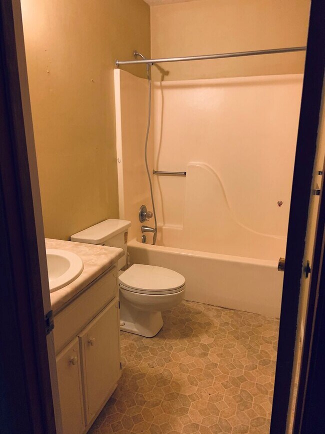 Photo - 404 Pinecrest Dr Unit 404-A Pinecrest Drive