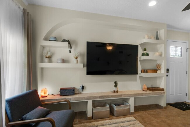 4600 Lennox Pl Unit SI ID1585625P