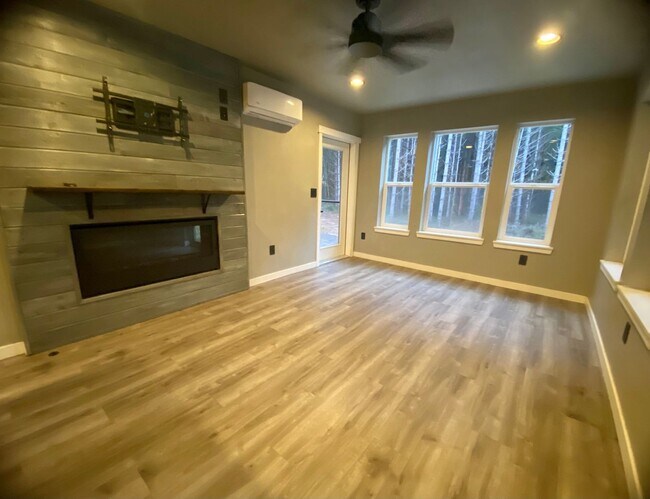 Photo - Modern meets private on Harstine Island!