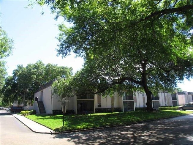 Building Photo - 801 Russell Ln Unit 254