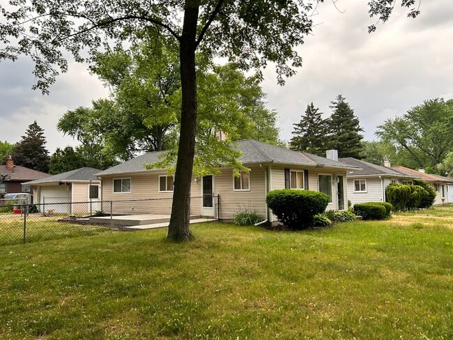 Photo - 28050 Curtis Rd