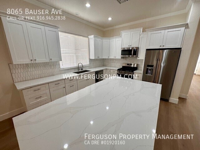 Photo - 8065 Bauser Ave