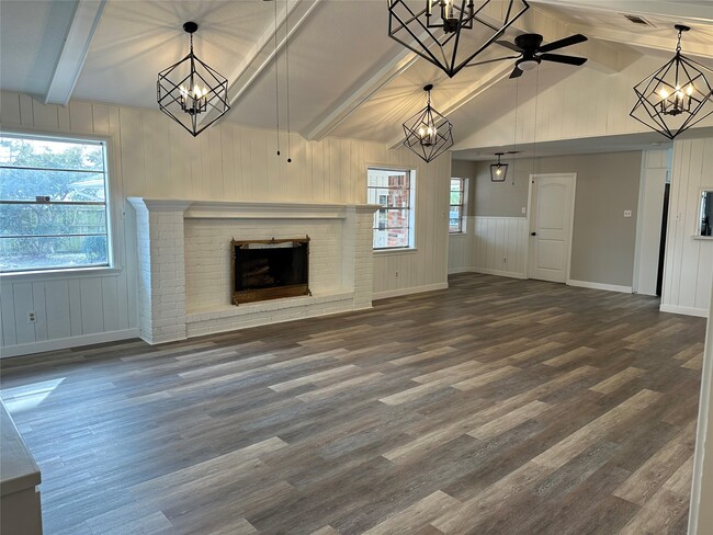 Photo - 4821 Burning Tree Dr