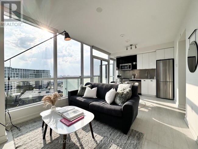 Photo - 10 De Boers Dr Unit 1313
