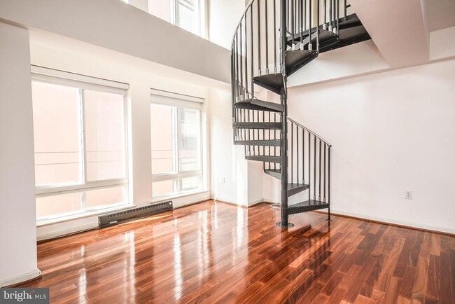 Building Photo - 1225 13th St NW Unit 310