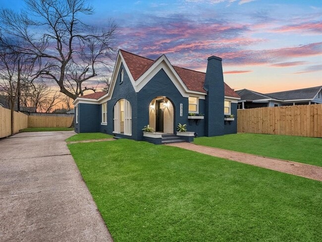 Photo - 5312 Jefferson St