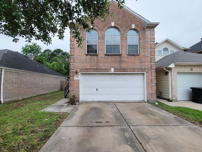 NICE 3 BEDROOM 2.5 BATH HOME. GREAT LOCATI... - NICE 3 BEDROOM 2.5 BATH HOME. GREAT LOCATI...