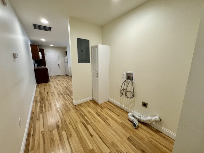 Photo - 1416 W Mulberry St