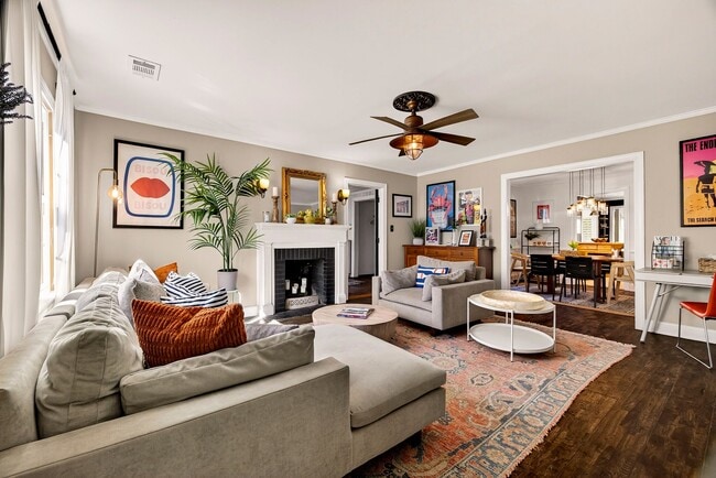 Photo - 1106 E 52nd St