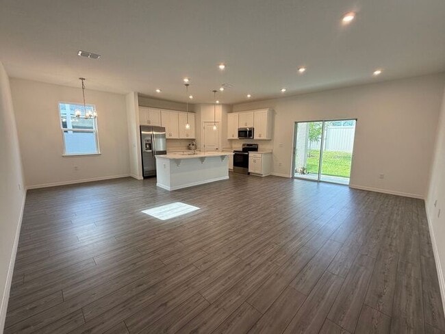 Photo - 4/3 Spacious Lake County Home