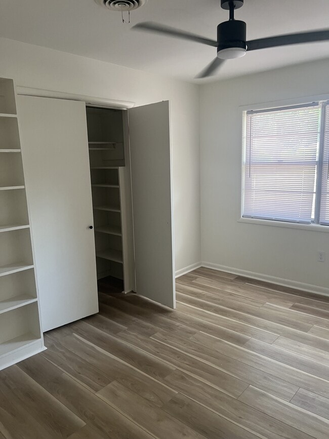 Photo - 13 Meadowbrook Dr