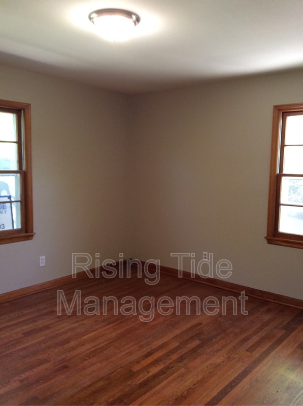 Photo - 533 Zinnia Ln