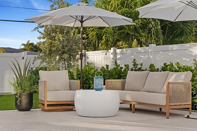 Photo - 220 S Swinton Ave