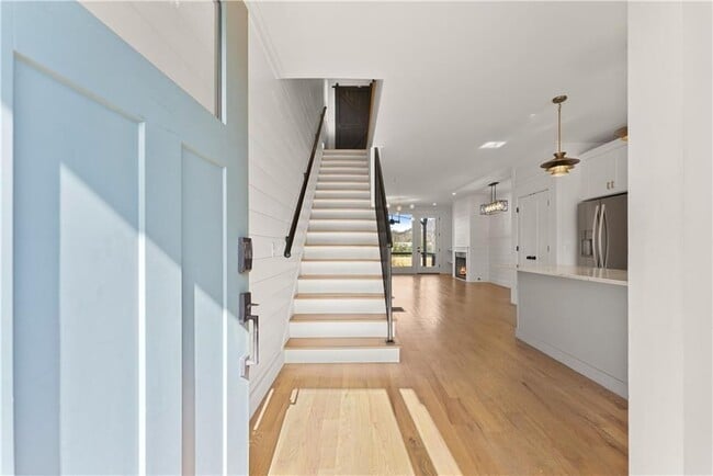 Photo - 35 Cottonwood St