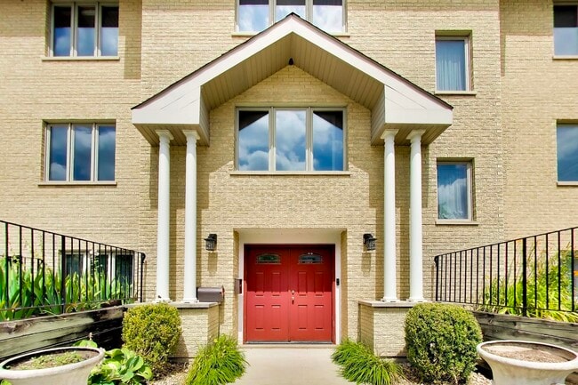 920 N Northwest Hwy