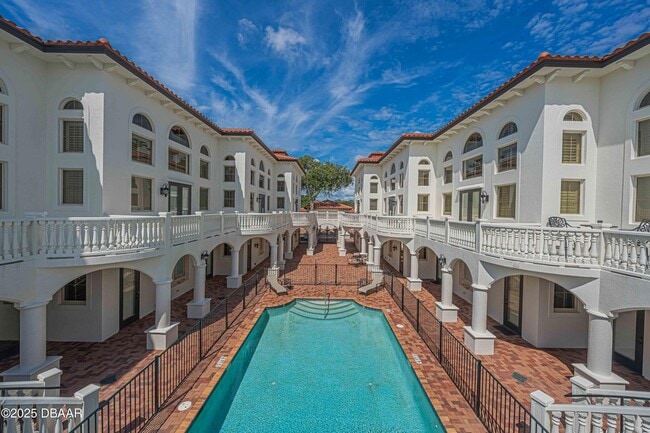Photo - 5090 Riverside Dr Unit 103