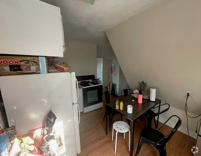 Building Photo - 15 Fairmount St Unit H Rental