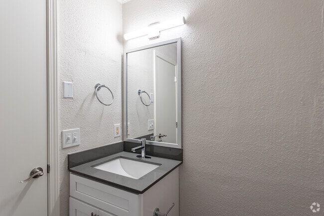 Studio - 500SF- Bathroom