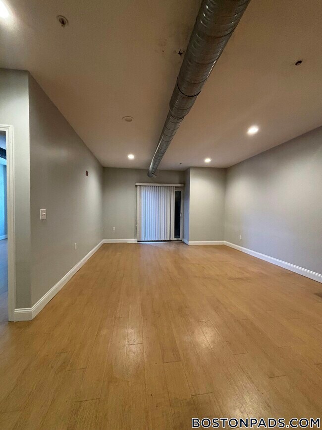 Photo - 26 Portland St Unidad 252