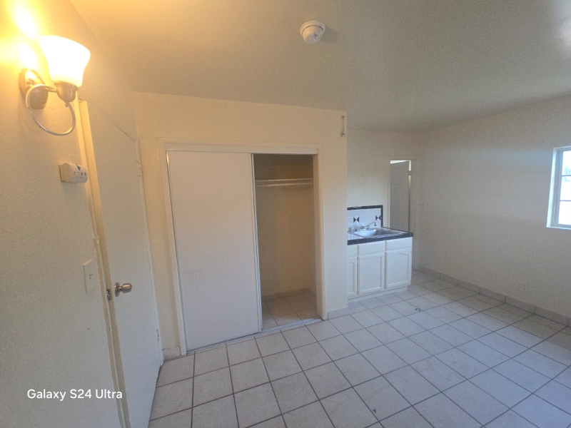 Photo - 3711 S Western Ave Apartment Unit 6