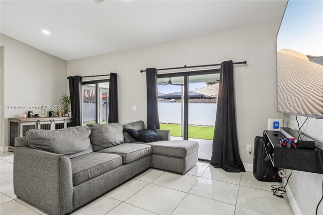 Photo - 7754 NW 201st Terrace