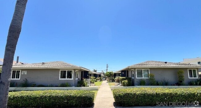 Building Photo - 3039 B St Rental