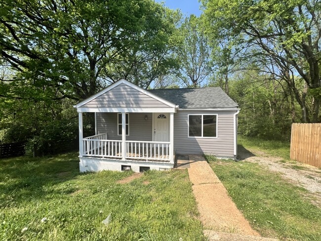 Building Photo - 2737 Harrison Pike