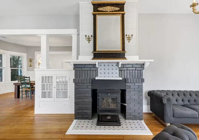 Photo - 121 Harding Pl