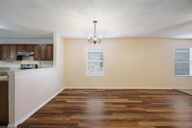 Photo - 3208 Legend Dr