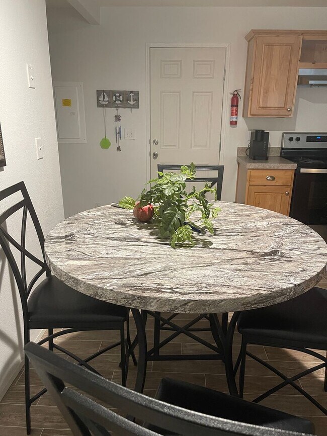 Photo - 2168 Unidad 63575