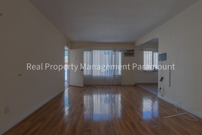 Photo - 8016 Blackburn Ave Unit #1