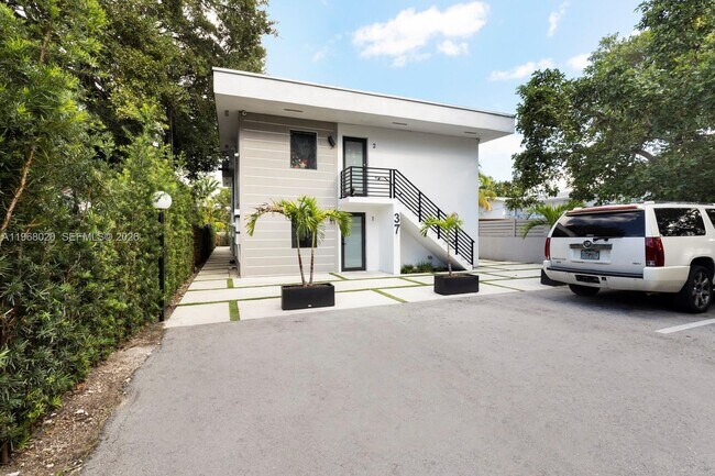 Photo - 37 NW 59th St Unidad 1