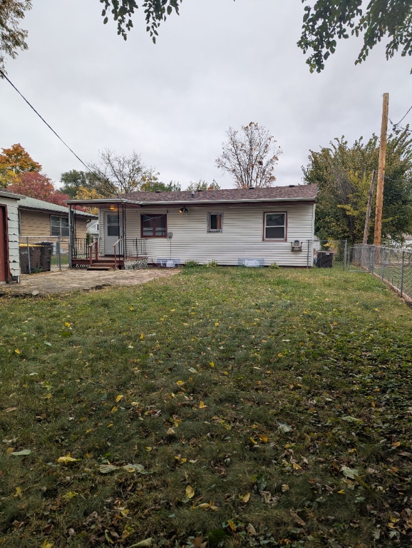 Photo - 1810 Midway Dr